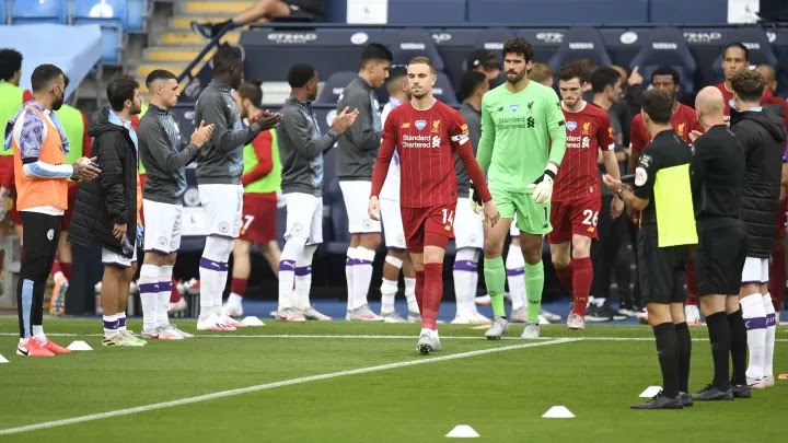 Man City fans Delighted while Liverpool fans fume after Unenthusiastic Guard of Honour for the PL champions