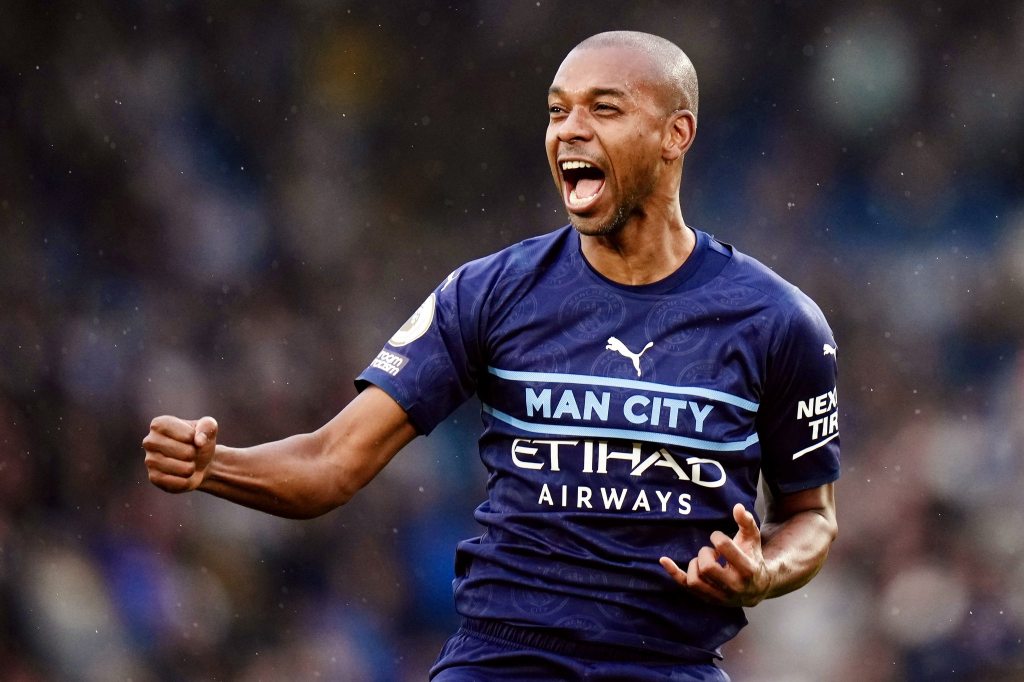 ‘Wow’, ‘Absolutely amazing’, ‘Well done captain’ – Man City fans react as Fernandinho sets new Brazilian Premier League appearance record ‘Wow’, ‘Absolutely amazing’, ‘Well done captain’ – Man City fans react as Fernandinho sets new Brazilian Premier League appearance record