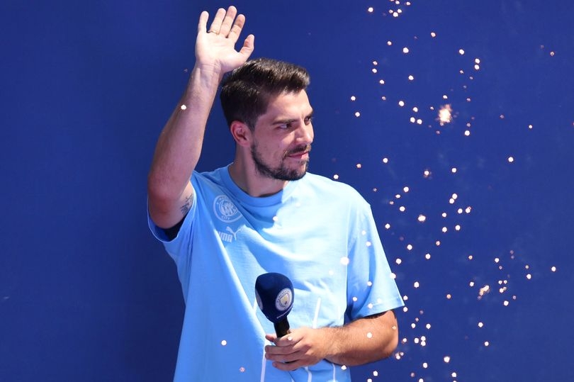 ‘Elite mentality!’, ‘Ederson might actually have to improve now’ – Man City fans react as Stefan Ortega Sends Game Time Warning To Ederson ‘Elite mentality!’, ‘Ederson might actually have to improve now’ – Man City fans react as Stefan Ortega Sends Game Time Warning To Ederson