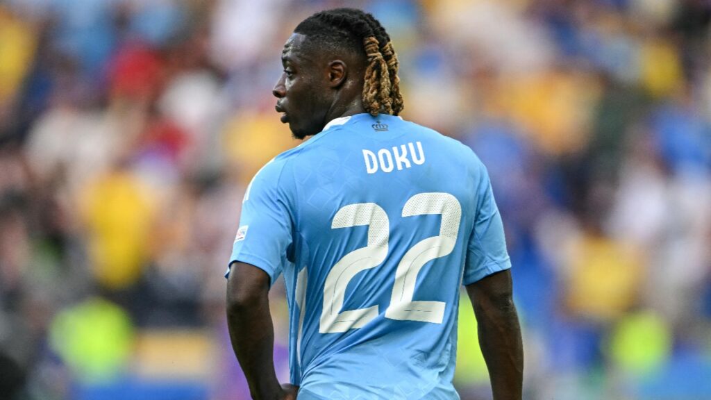 ‘He’s back!’ – Man City fans react to Jeremy Doku injury update ahead of Man Utd clash